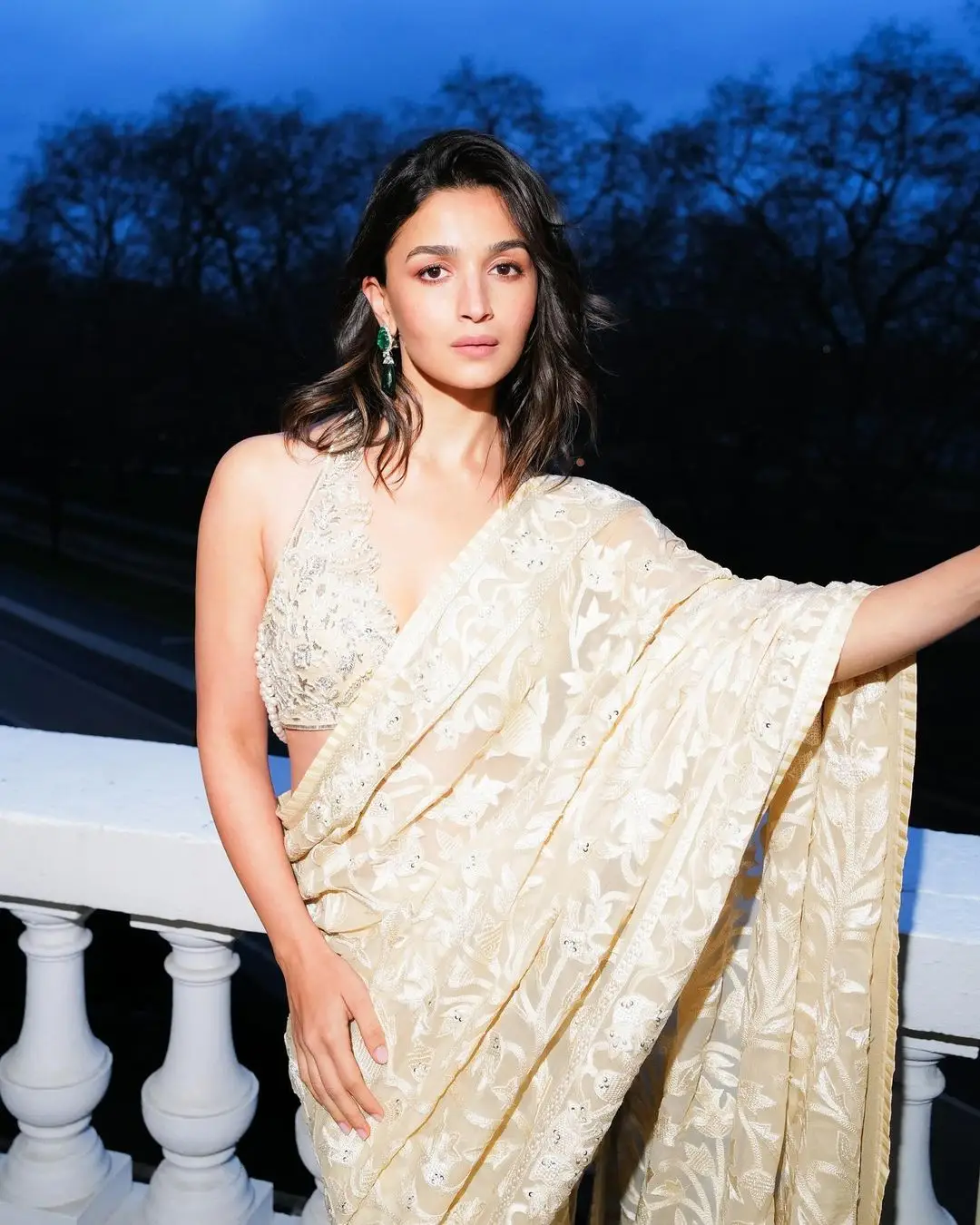 Alia Bhatt Images in Yellow Saree Sleeveless Blouse